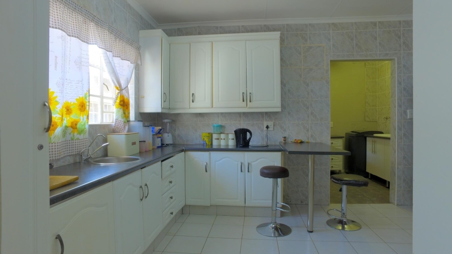 3 Bedroom Property for Sale in Safari Gardens North West